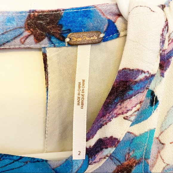 Free People Tegan Floral Mini Dress keyhole
Purple and Blue Bell Sleeves Boho - Picture 5 of 10